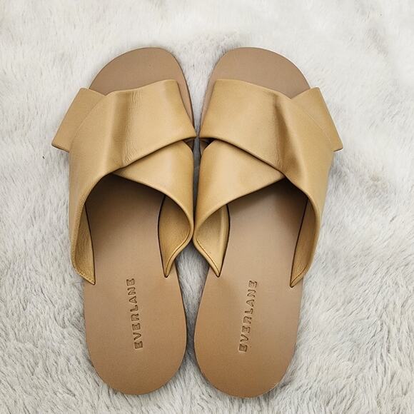 Everlane NWT Day Crossover Leather Sandal Light Taupe Crisscross Flat Women's 8 - Picture 5 of 12
